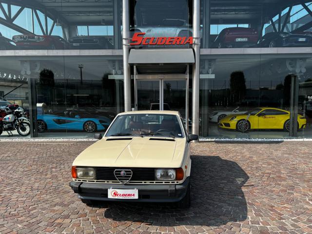 Alfa Romeo Giulietta 1.6 5porte - Vettura conservata usato a CASTIGLIONE DELLE STIVIERE