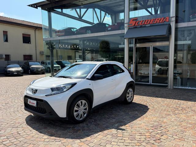 Toyota Aygo X 1.0 VVT-i 72 CV 5 p. Active - promo finanziamento - foto 2 di 4