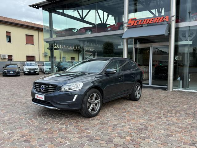 Volvo XC60 D4 AWD Geartronic Kinetic - foto 2 di 4