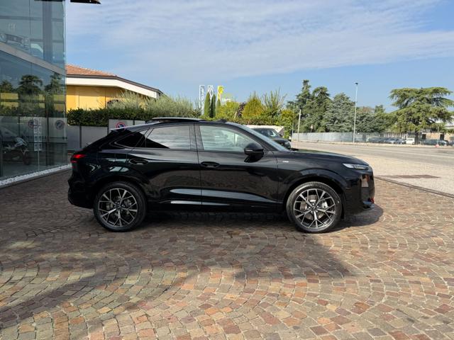 Audi Q3 SPB TFSI 150 kW S tronic quattro S Line edition - foto 3 di 4