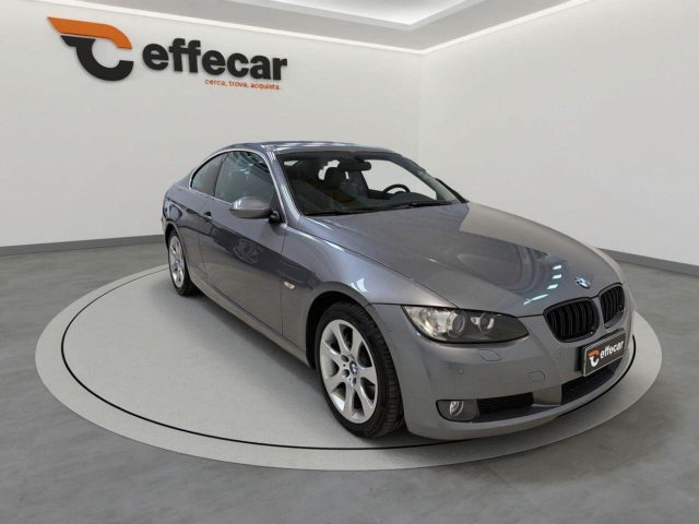 BMW 330 xi cat Coupé Futura - foto 3 di 4