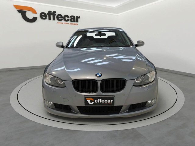 BMW 330 xi cat Coupé Futura - foto 2 di 4