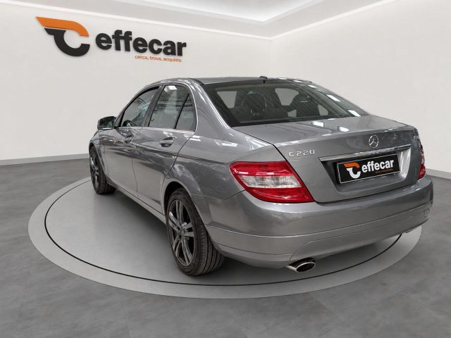 Mercedes-Benz C 220 CDI BlueEFFICIENCY Avantgarde AMG - foto 4 di 4