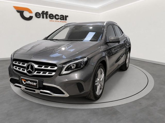 Mercedes-Benz GLA 200 d Automatic 4Matic Business usato a RONCADELLE