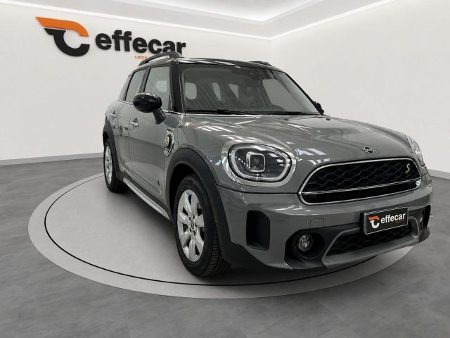 MINI Countryman 1.5 Cooper SE Countryman ALL4 - foto 3 di 4