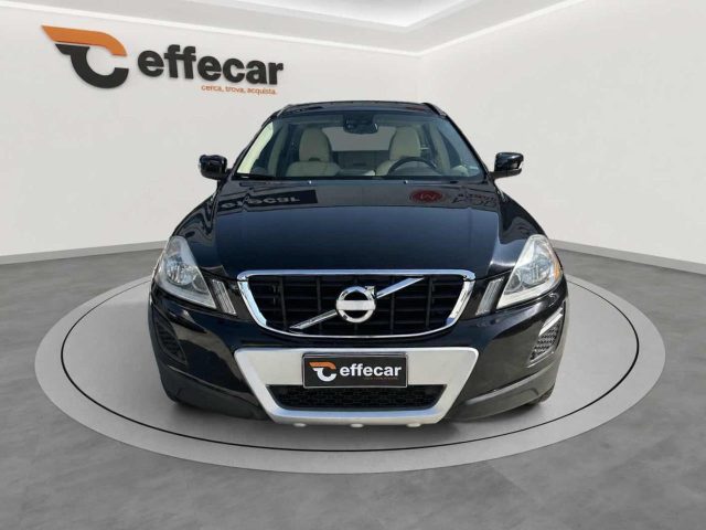 Volvo XC60 D5 AWD 4X4 AUTOMATICA 205 CV - foto 2 di 4
