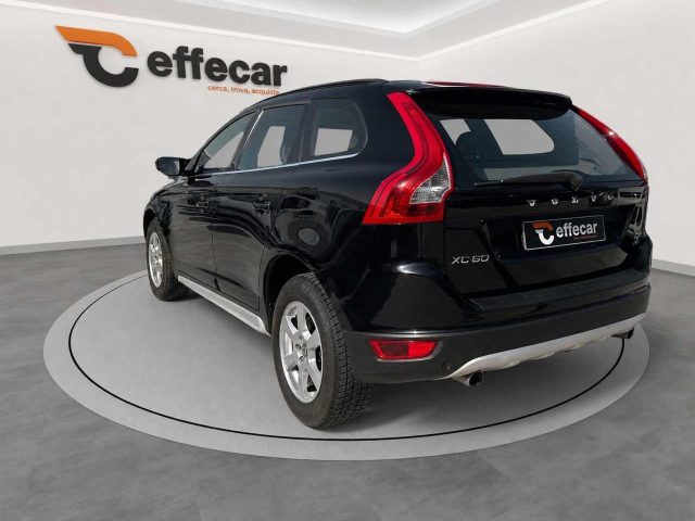 Volvo XC60 D5 AWD 4X4 AUTOMATICA 205 CV - foto 4 di 4