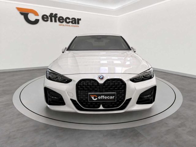 BMW 420 d 48V xDrive Coupé Msport - foto 2 di 4