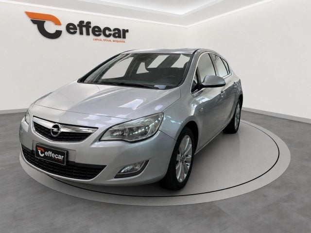 Opel Astra 1.6 16V VVT 5 porte Cosmo, del 2010, 95.330 km, in vendita a Roncadelle (BS)