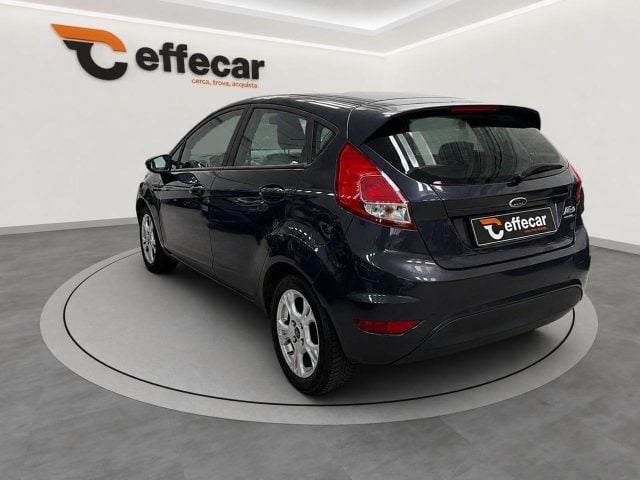 Ford Fiesta 1.5 TDCi 75CV 5 porte Titanium - foto 4 di 4