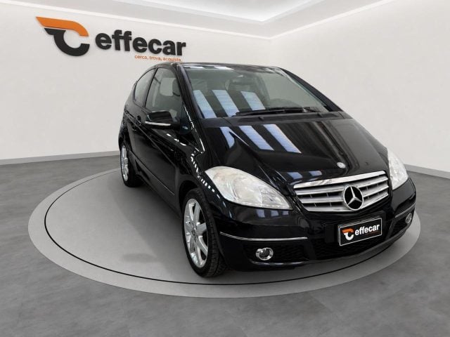 Mercedes-Benz A 160 BlueEFFICIENCY Coupé Special Edition - foto 3 di 4