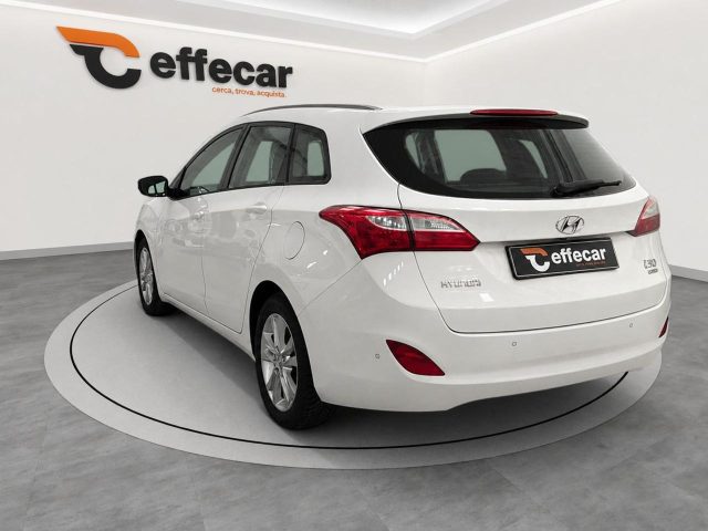 Hyundai i30 Wagon 1.6 CRDi Comfort - foto 4 di 4