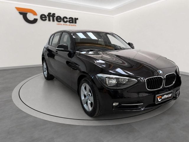 BMW 116 d 5p. Sport - foto 3 di 4