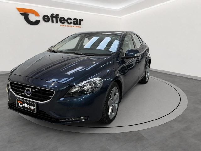 Volvo V40 D2 1.6 Powershift Summum, del 2014, 93.900 km, in vendita a Roncadelle (BS)