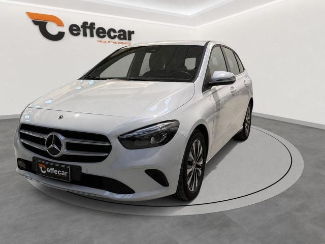 Mercedes-Benz B 250 e Plug-in hybr. Business Extra, del 2022, 139.120 km, in vendita a Roncadelle (BS)