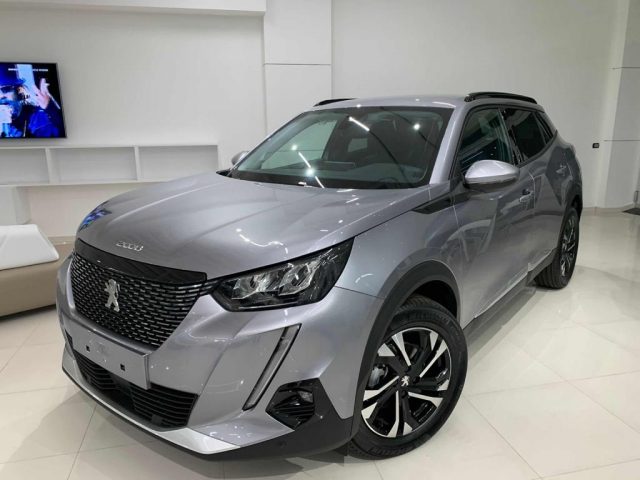 Peugeot 2008 BlueHDi 130 S&S EAT8 Allure Pack nuovo a SANT ANTONIO ABATE