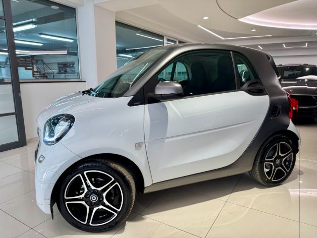 smart forTwo 70 1.0 twinamic Passion - foto 3 di 4