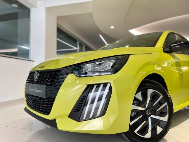 Peugeot 208 BUSINESS Hybrid 110 MOTORE A CATENA 8 ANNI DI GARA km 0 a SANT ANTONIO ABATE