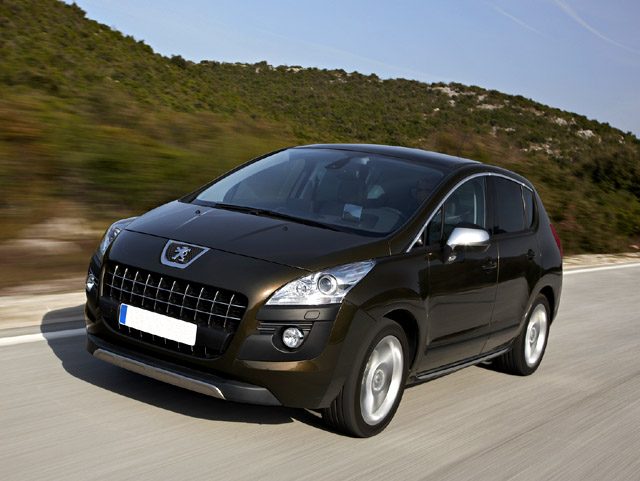 Peugeot 3008 1.6 e-HDi 112CV cambio robotizzato Stop&Start Allu usato a SANT ANTONIO ABATE