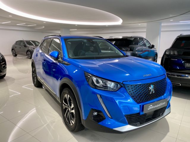 Peugeot 2008 motore elettrico 136 CV Allure Pack km 0 a SANT ANTONIO ABATE