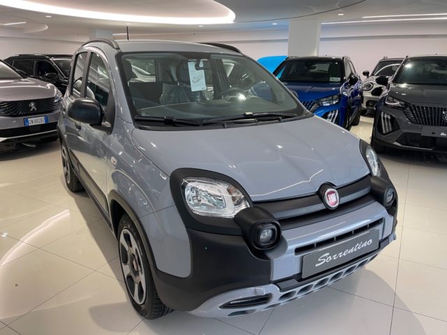 Fiat Panda 1.0 FireFly S&S Hybrid City Cross - foto 2 di 4