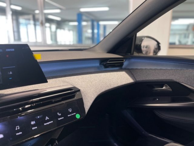 Peugeot 3008 GT Hybrid 145 TURBO A CATENA 8 ANNI DI GARANZIA nuovo a SANT ANTONIO ABATE