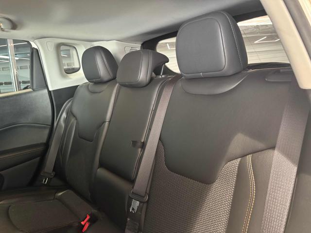 Jeep Compass 2.0 Multijet II 170 CV aut. 4WD Limited, del 2019, 130.000 km, in vendita a Sant Antonio Abate (NA)