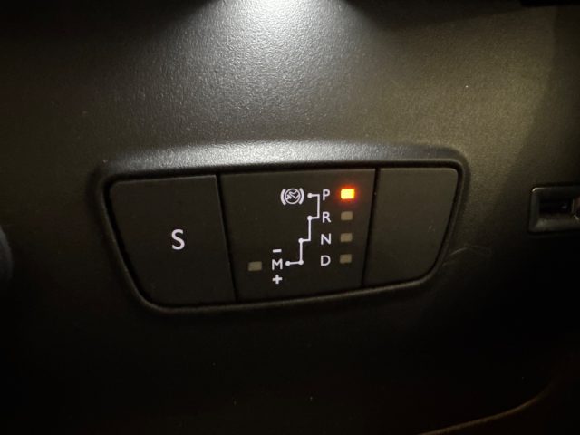 Citroen C3 Aircross BlueHDi 120 S&S EAT6 Shine usato a SANT ANTONIO ABATE