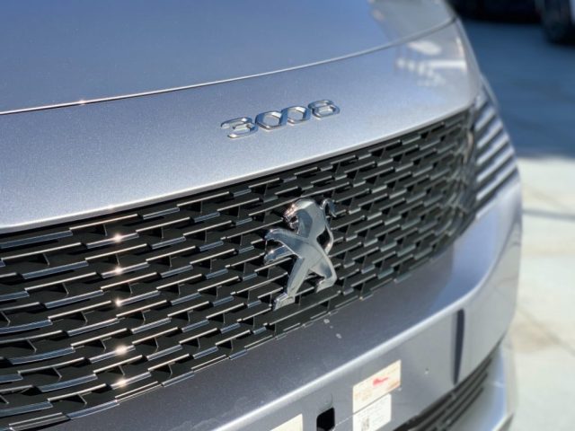 Peugeot 3008 BlueHDi 130 S&S EAT8 Allure Pack, 1 km, in vendita a Sant Antonio Abate (NA)