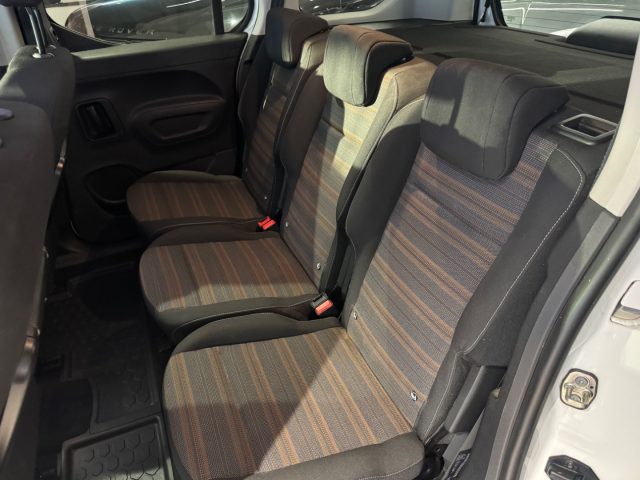 Opel Combo Life 1.5D 100 CV S&S Innovation + TETTO PANORAMICO, del 2019, 67.000 km, in vendita a Sant Antonio Abate (NA)