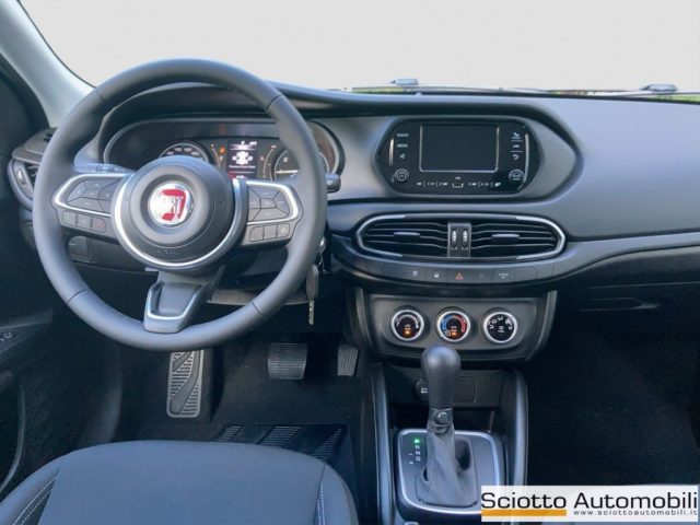 Fiat Tipo 1.5 Hybrid DCT 5 porte, del 2025, in vendita a Messina (ME)