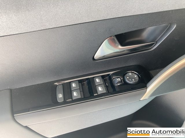 Lancia Ypsilon Hybrid e-DCT, del 2024, in vendita a Messina (ME)