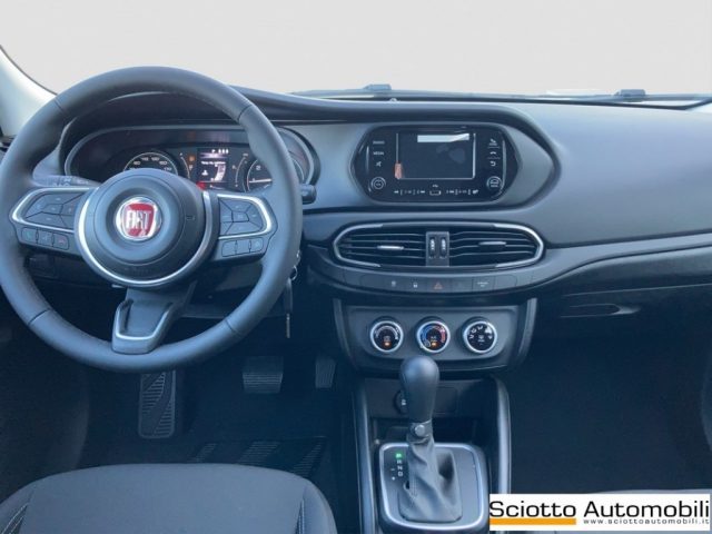 Fiat Tipo 1.5 Hybrid DCT 5 porte, del 2025, in vendita a Messina (ME)