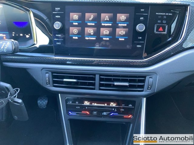 Volkswagen Taigo 1.0 TSI 110 CV Life, del 2022, 76.252 km, in vendita a Messina (ME)