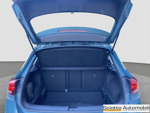 Volkswagen T-Roc 2.0 TDI SCR 150 CV DSG Style, del 2022, 71.000 km, in vendita a Messina (ME)