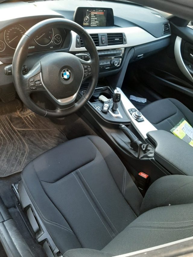 BMW 320 d Touring Business Advantage - foto 4 di 4