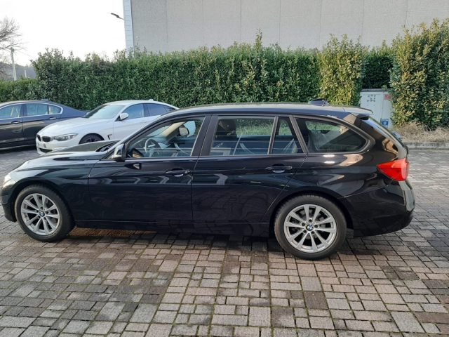 BMW 320 d Touring Business Advantage - foto 3 di 4