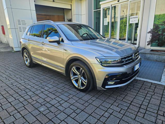 Volkswagen Tiguan 2.0 TDI SCR DSG Sport BlueMotion Technology usato a SARONNO