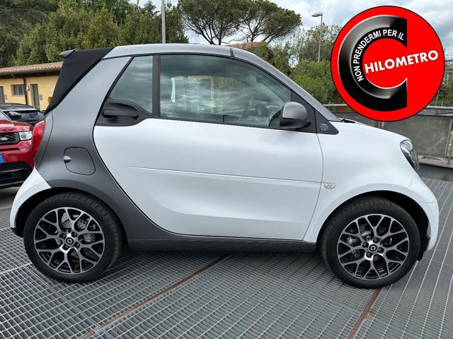 smart forTwo EQ CABRIO PRIME MOON WHITE MATT PELLE UFF.LE MB usato a ROMA