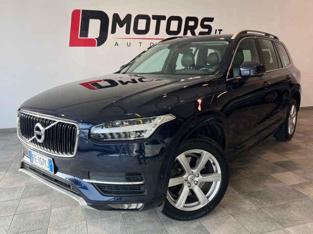 Volvo XC90 D5 AWD Geartronic 7 posti Momentum - foto 2 di 4