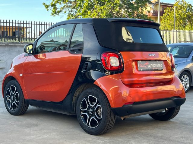 smart forTwo 70 1.0 twinamic cabrio Passion JBL - foto 4 di 4