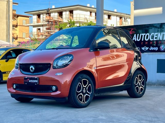 smart forTwo 70 1.0 twinamic cabrio Passion JBL - foto 3 di 4
