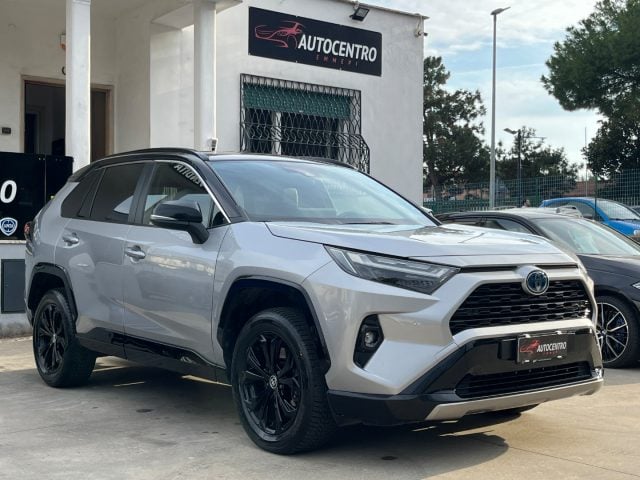 Toyota RAV 4 MY23 RAV4 2.5 HV (218CV) E-CVT 2WD Style, del 2023, 76.000 km, in vendita a Roma (RM)