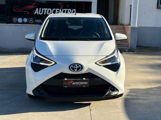 Toyota Aygo Connect 1.0 VVT-i 72 CV x-play MMT PREZZO REALE! - foto 2 di 4
