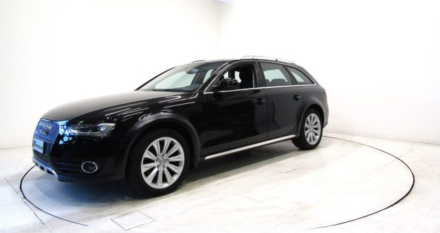 Audi A4 allroad 2.0 TDI S tronic Quattro * GANCIO TRAINO *, del 2016, 296.499 km, in vendita a Andalo Valtellino (SO)