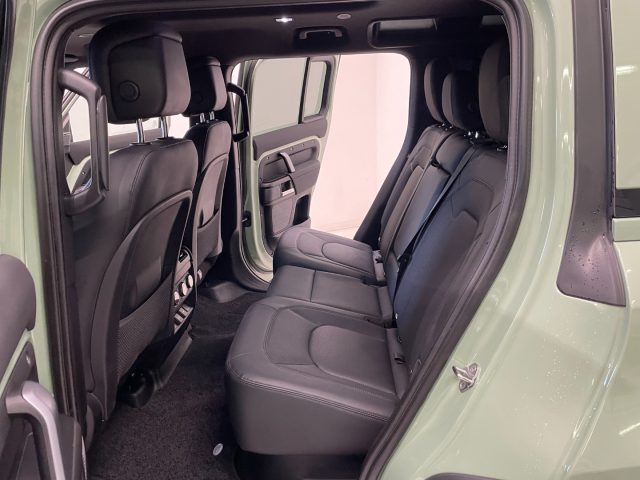 Land Rover Defender 110 2.0 Si4 PHEV AWD 75th Limited Edit. 404CV usato a ANDALO VALTELLINO