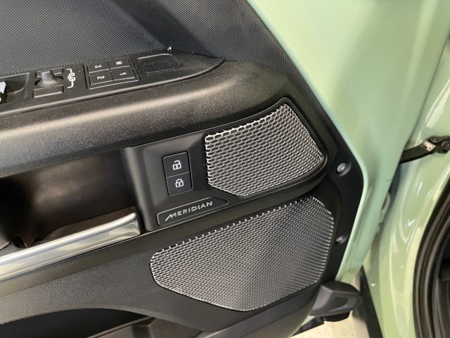 Land Rover Defender 110 2.0 Si4 PHEV AWD 75th Limited Edit. 404CV usato a ANDALO VALTELLINO