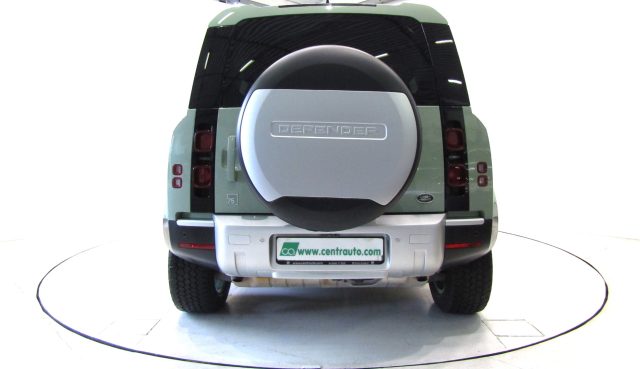 Land Rover Defender 110 2.0 Si4 PHEV AWD 75th Limited Edit. 404CV - foto 4 di 4
