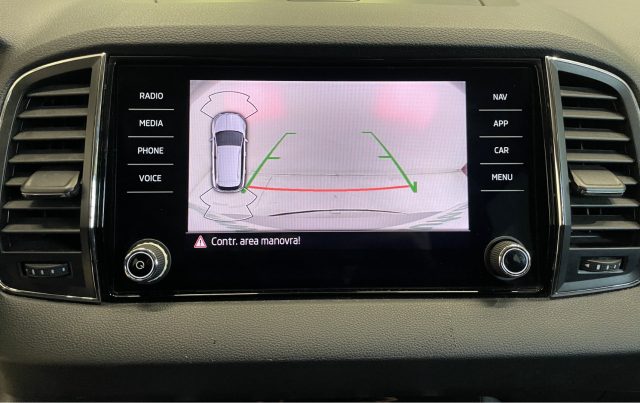 Skoda Karoq 2.0 TDI DSG Ambition 5P, del 2023, 71.929 km, in vendita a Andalo Valtellino (SO)