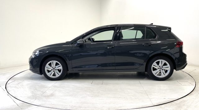 Volkswagen Golf 1.0 eTSI DSG Life 5P MHEV, del 2022, 51.426 km, in vendita a Andalo Valtellino (SO)